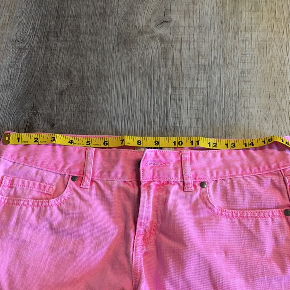 PINK shorts - Picture 5 of 5